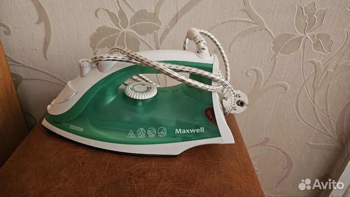 Утюг Maxwell