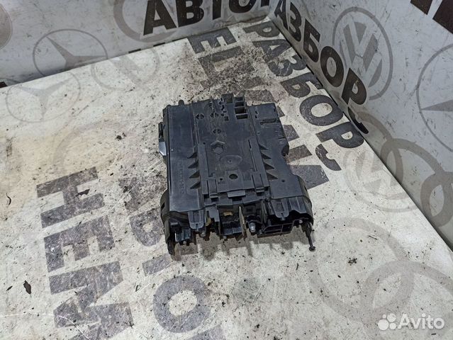Блок предохранителей Mercedes W204