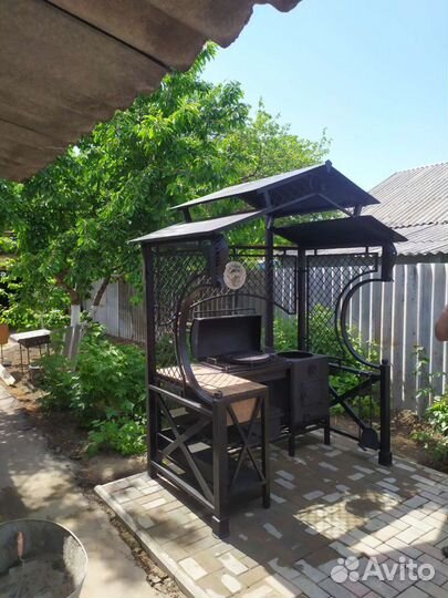 Мангал с печью под казан и крышей