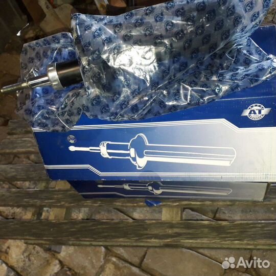 Амортизаторы передние газомасленые