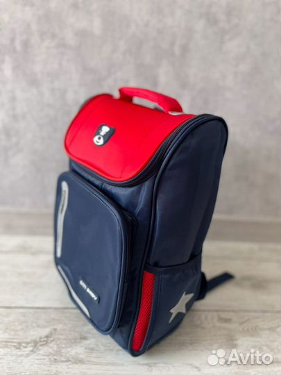 Школьный рюкзак