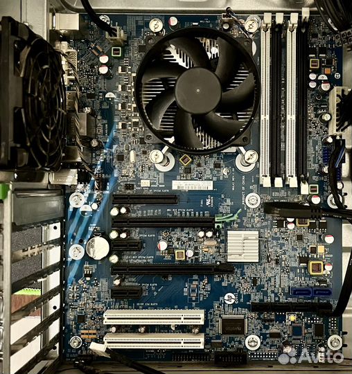 HP Workstation Z220 CMT