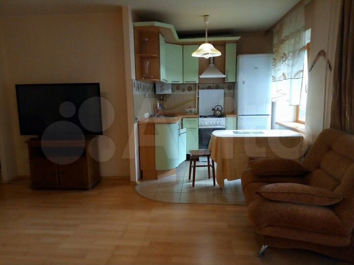 2-к. квартира, 52 м², 2/5 эт.