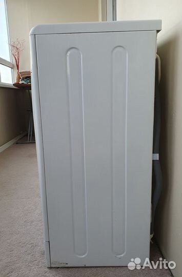 Стиральная машина бу Indesit wisl 102