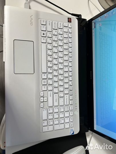 Ноутбук sony vaio 17,5