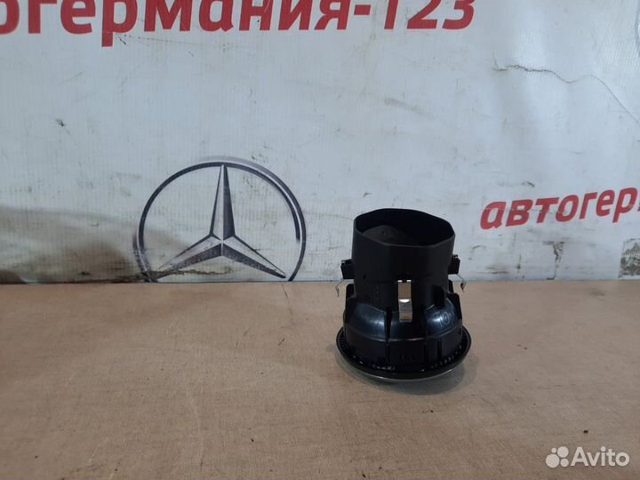 Дефлектор воздушный Mercedes A180 W176 270.910