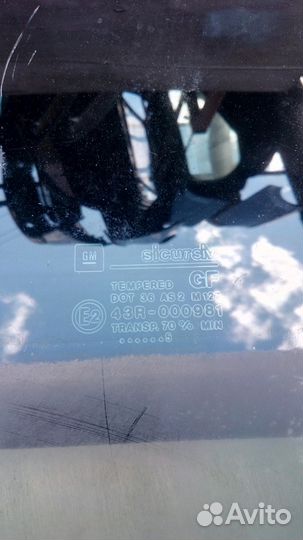 Стекло двери задней левой Универсал Омега Б