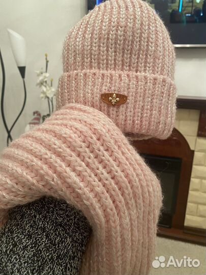 Комплект шапка и снуд