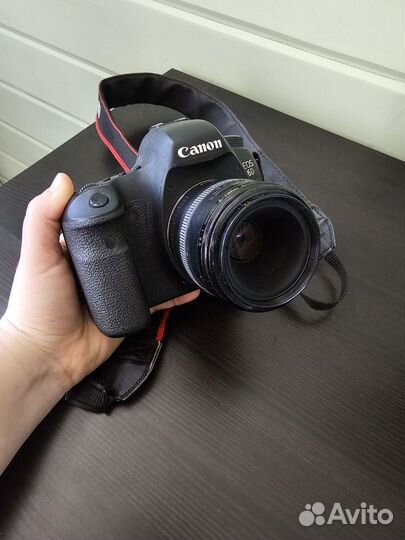 Зеркальный фотоаппарат Canon 6d + 2 объектива