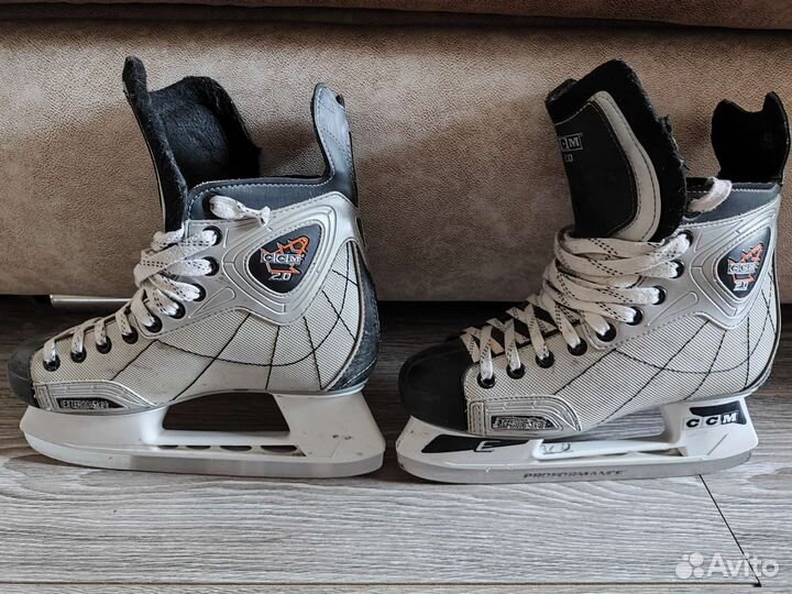 Хоккейные коньки ссм 43 р-р