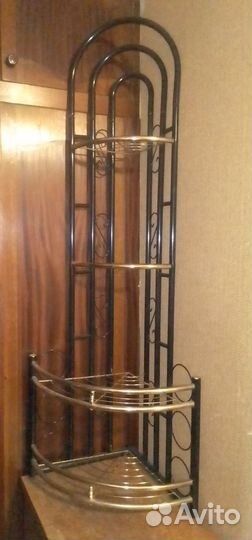 Подставка для цветов, угловая полочка