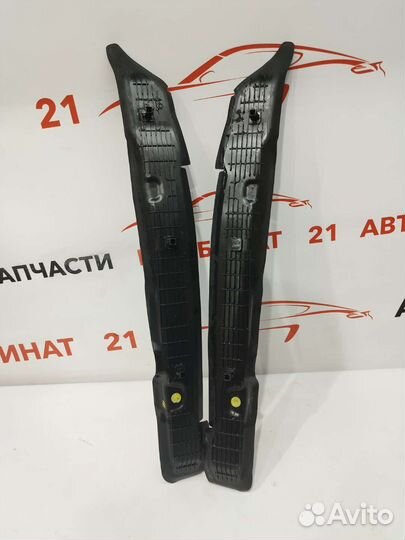 Пыльник переднего крыла LH RH Skoda Octavia A8 20+