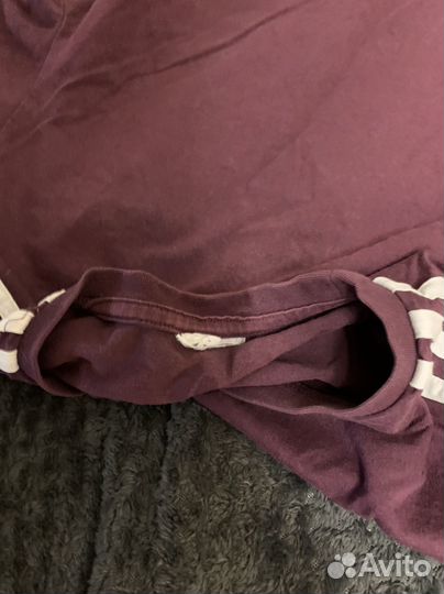 Футболка, платье, кеды