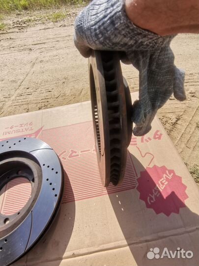 Передние тормозные диски toyota