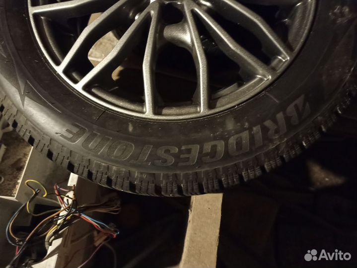 Bridgestone Blizzak Spike-02 185/60 R14