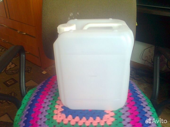 Продаю канистры