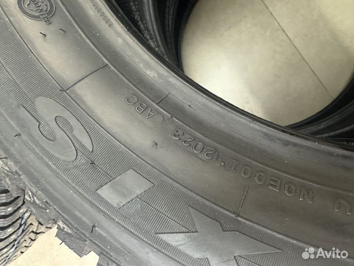 Maxxis Premitra Ice Nord NS5 235/60 R18 107T