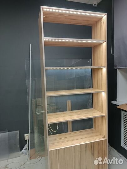 Шкаф с подсветкой