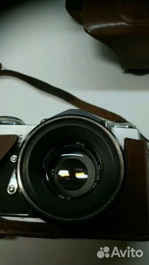 Фотоаппарат Зенит-Е объектив Helios-44 с кофром