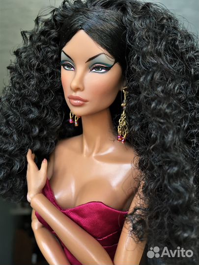 Кукла Fashion Royalty 