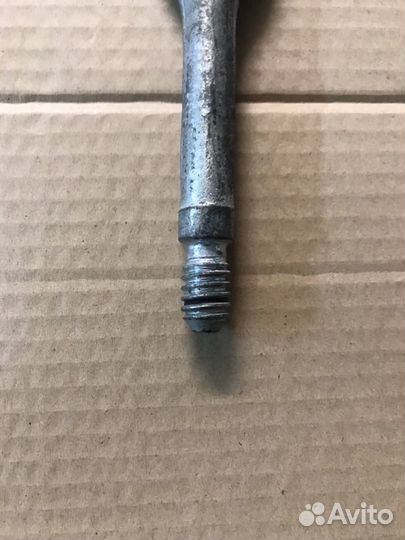 Буксировочный крюк Mercedes W168