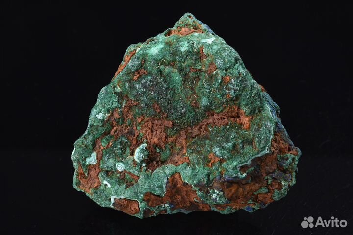 Азурит, плисовый малахит, лимонит. Лот №873