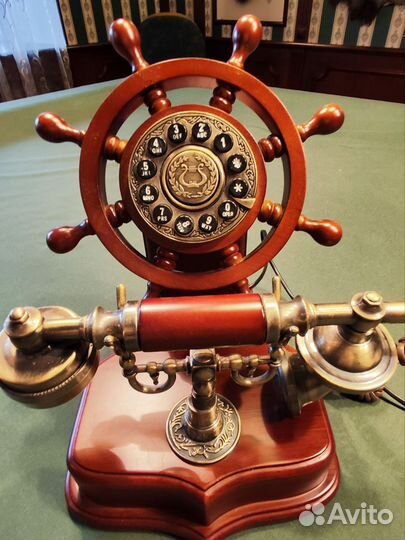 Ретро телефон стационарный