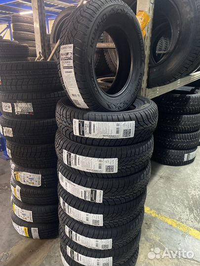 Kumho Solus 4S HA32 215/55 R16 97V