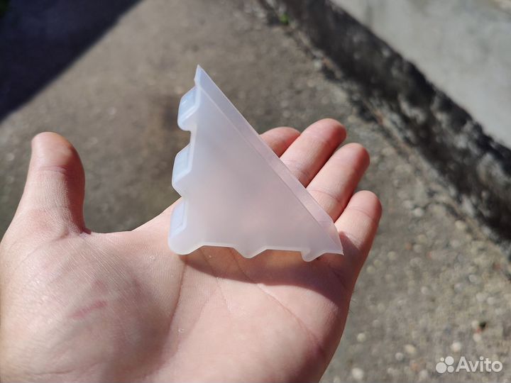 Уголки для защиты листовых материалов от сколов