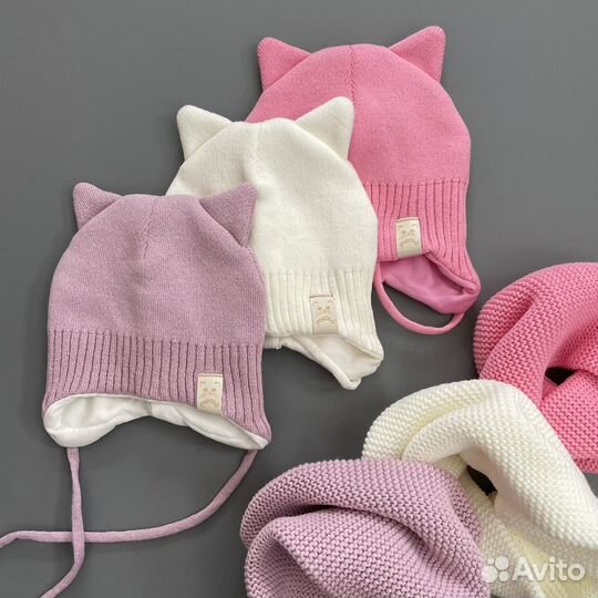 Новые демисезонные шапки и снуды