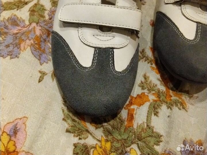 Ботинки ни разу не одевали,33 размер
