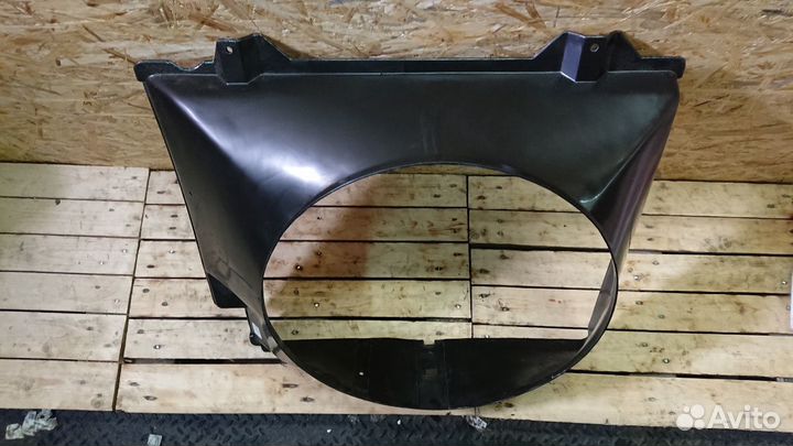 Диффузор радиатора Ford econoline 1997-07 4.6\5.4