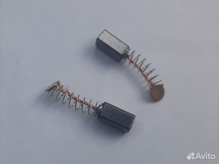 Щётки угольные 5*5*10 мм