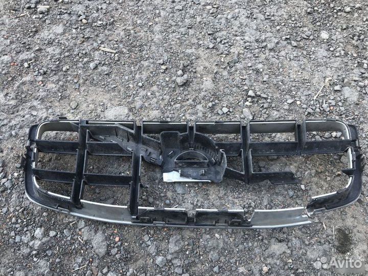 Решетка радиатора Volvo Xc70
