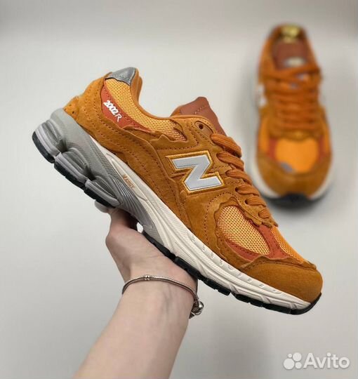 Кроссовки мужские NEW balance 2002R