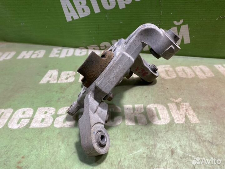 Кулак поворотный задний левый Infiniti G35 V35