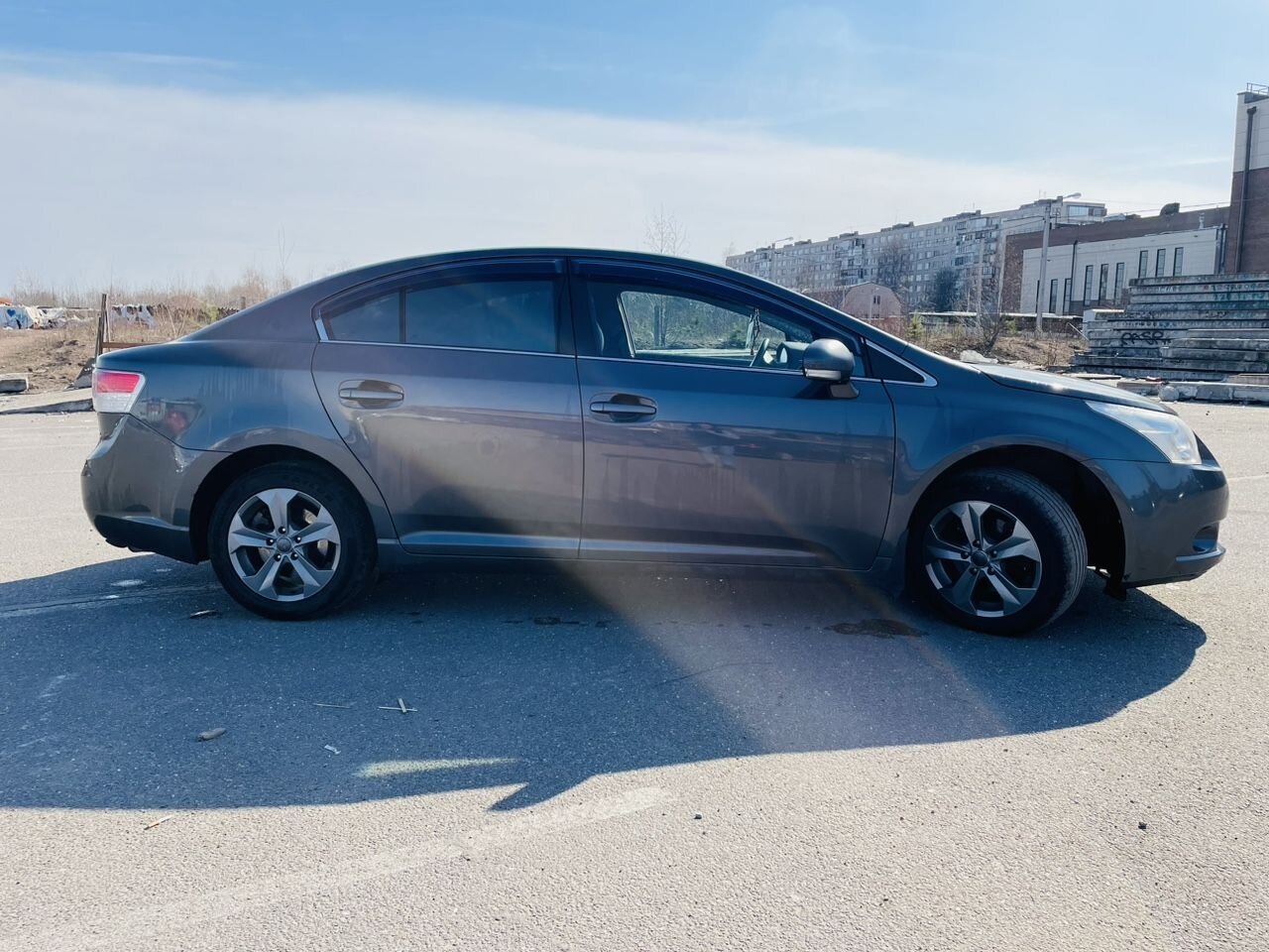 Toyota Avensis: фото владельца