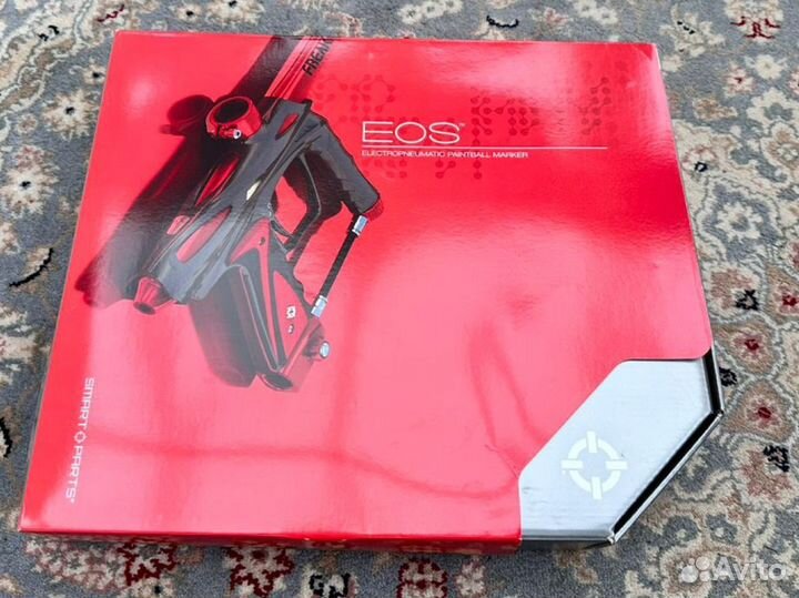 Пейнтбольный маркер Smart Parts EOS новый