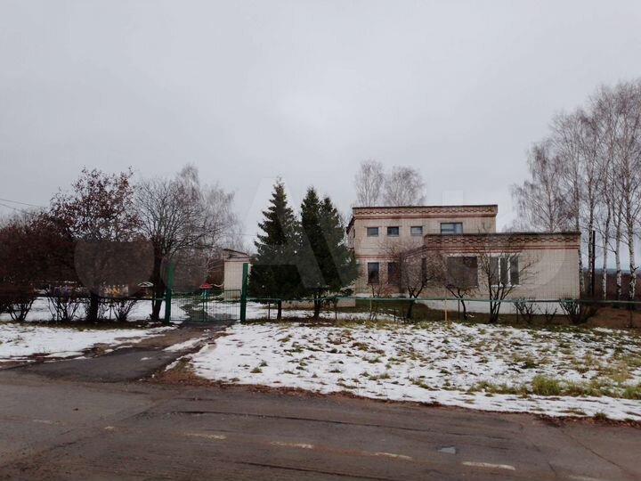 2-к. квартира, 52 м², 2/2 эт.