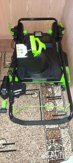 Снегоуборщик аккумуляторный Greenworks (+акб и зу)