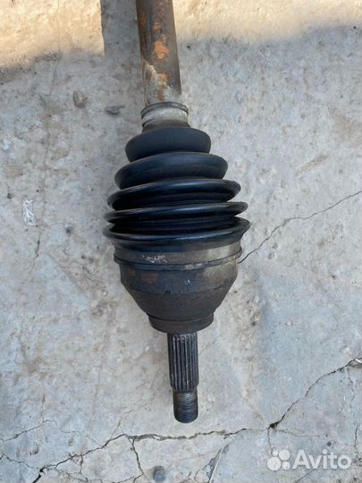 Привод Левый Сандеро,Рено logan