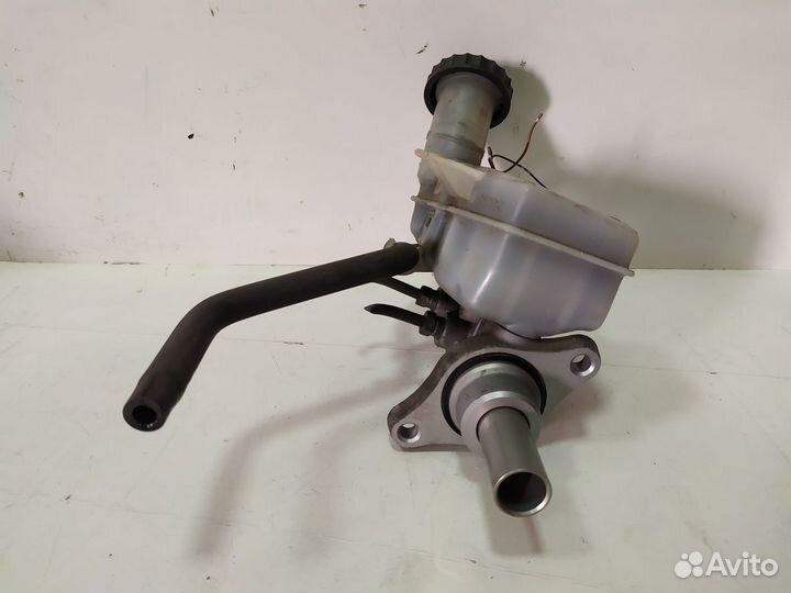 Цилиндр тормозной главный Митсубиси Аутлендер XL