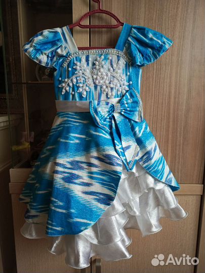 Платье праздничное для девочки 98