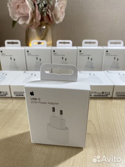 Блок быстрой зарядки на Apple iPhone USB-C 20W