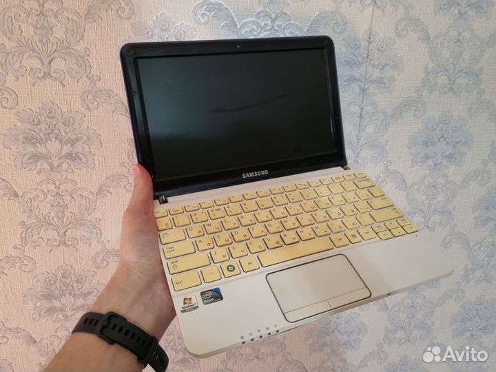 Нетбук Samsung NC110