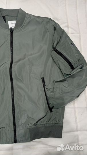 Размер М, Мужская Куртка,ветровка, бомбер Бершка