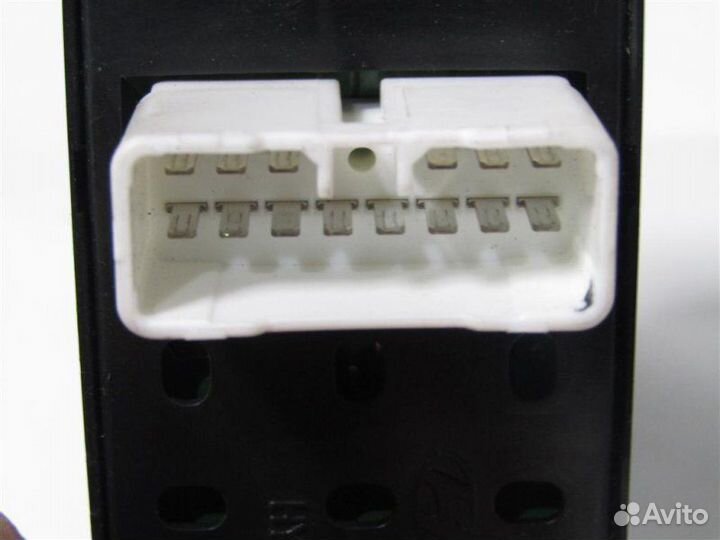 Блок управления стеклоподъемниками Hyundai Getz