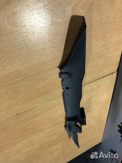 Накладка переднего левого крыла Форд Фокус 2+ рест