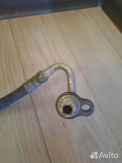 Трубка кондиционера на компрессор от радиатора 1.6