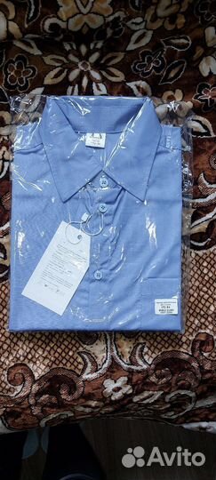 Школьные рубашки для мальчиков 152 и 170 размер